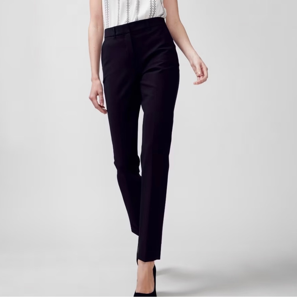 White House black market Elle slim ankle black pants
